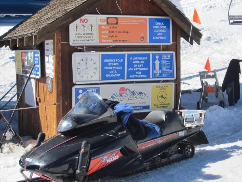 Truckee Donner Lodge Bagian luar foto