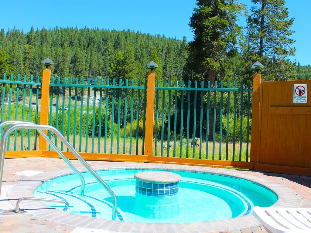 Truckee Donner Lodge Bagian luar foto